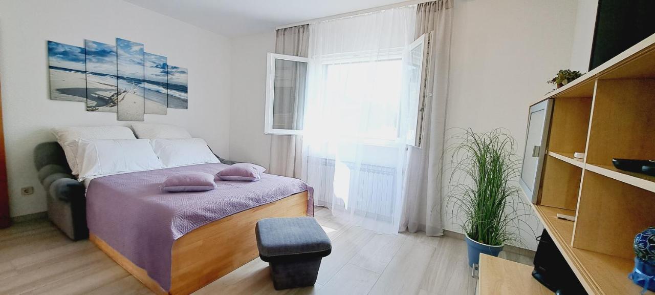 Apartment Darija & Pero *